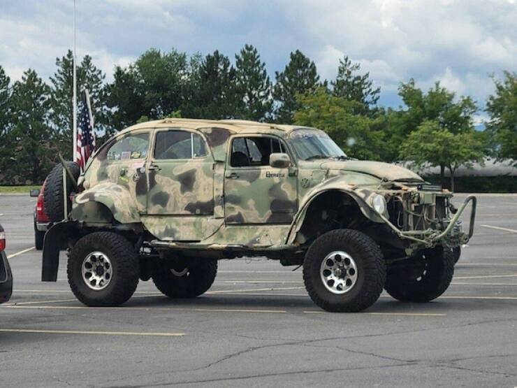 unconventional_and_crazy_vehicles_on_the_road_640_15[1].jpg