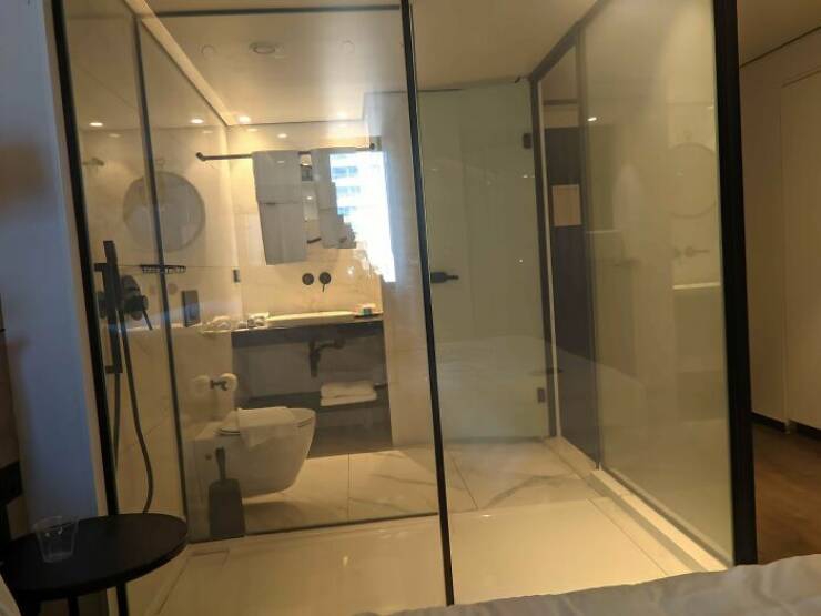 epic_bathroom_design_fails_thatll_leave_you_scratching_y-48.jpg