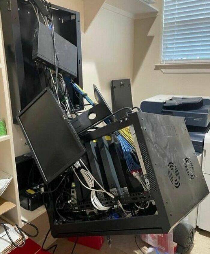 tech_support_horror_stories_640_high_08[1].jpg