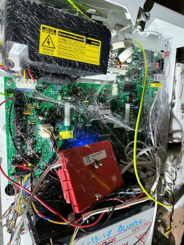 tech_support_horror_stories_640_high_44[1].jpg