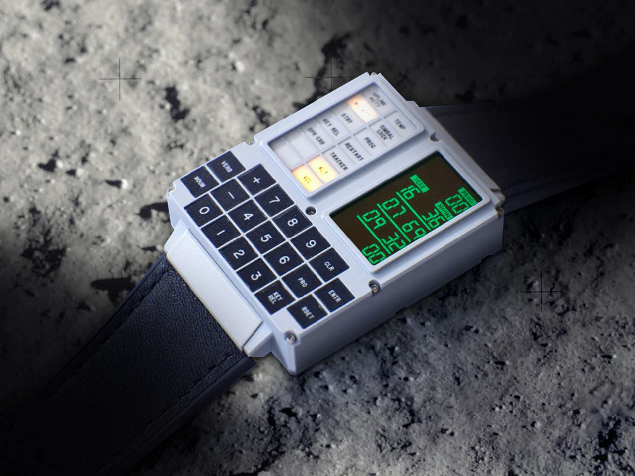 Apollo-Instruments-DSKY-Moonwatch-2.webp