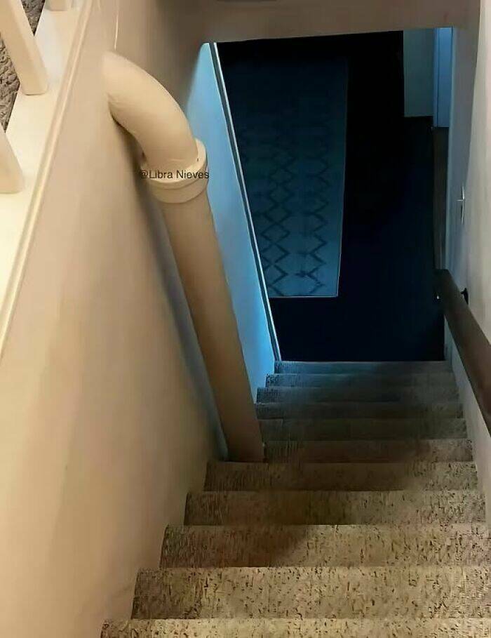 construction_fails_that_will_leave_you_shaking_your_head_640_high_47[1].jpg