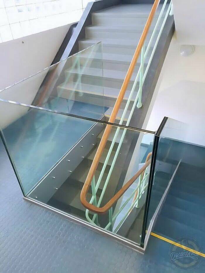 construction_fails_that_will_leave_you_shaking_your_head_640_high_48[1].jpg