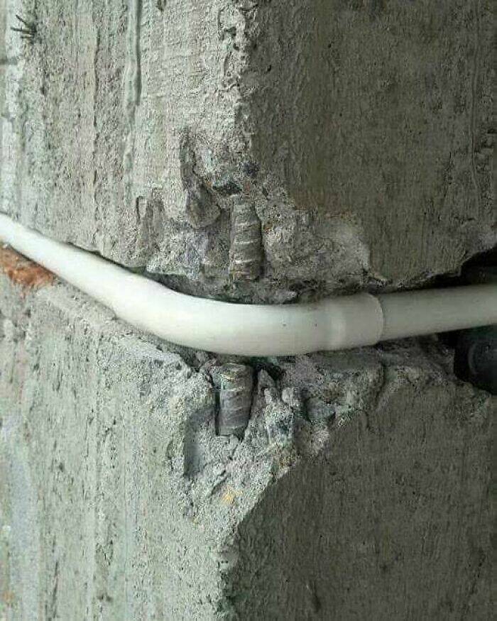 hilariously_bad_architecture_that_makes_no_sense_640_high_15[1].jpg