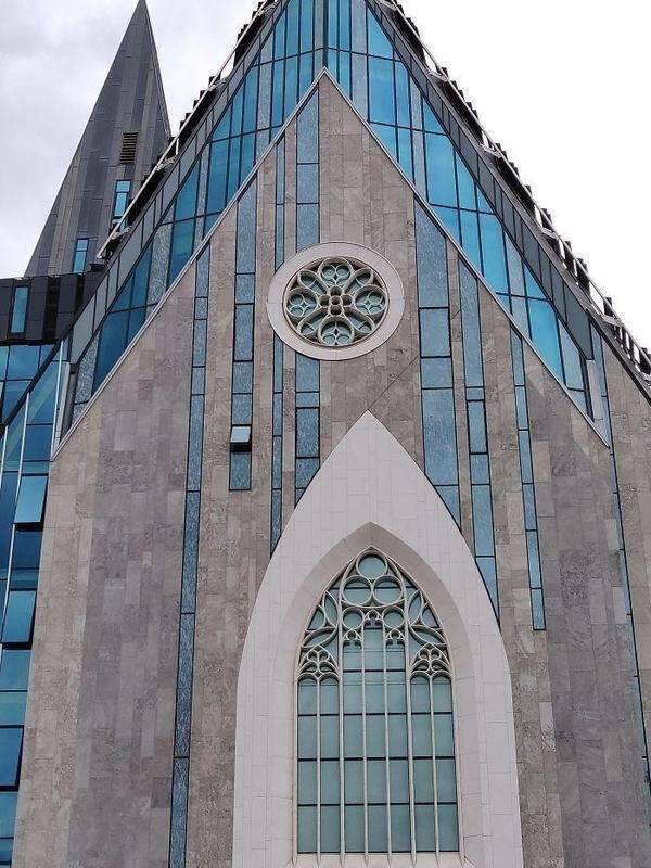hilariously_bad_construction_fails_that_defy_logic_640_high_11[1].jpg