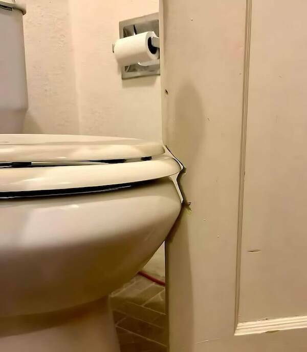 hilariously_bad_construction_fails_that_defy_logic_640_high_17[1].jpg