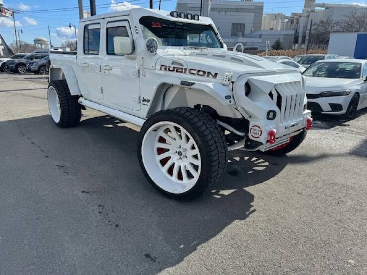 jeeps_so_chaotic_even_offroad_trails_would_reject_them_640_25.jpg