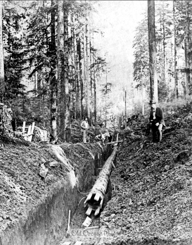 wooden-water-pipeline-15.jpg