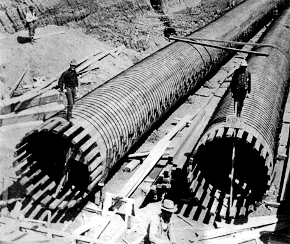wooden-water-pipeline-9.jpg